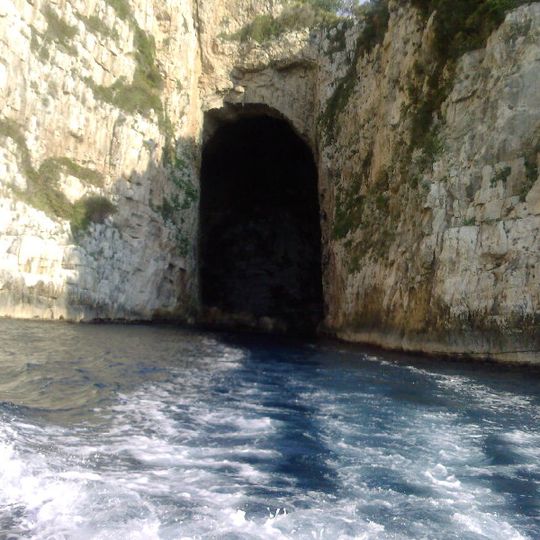 Haxhi Ali Cave