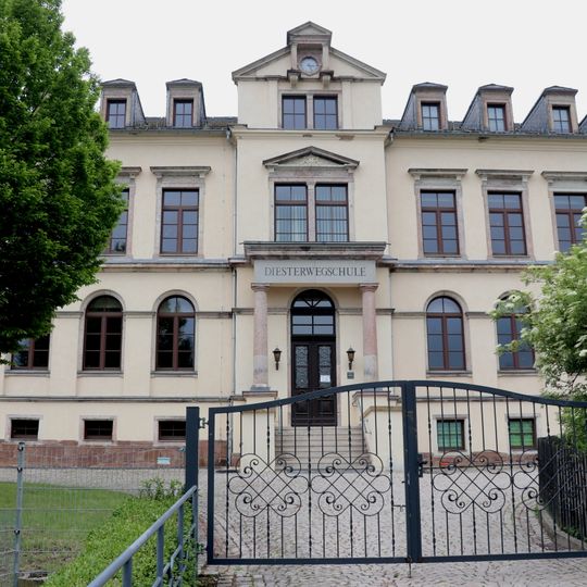 Schule Burkersdorfer Straße 103