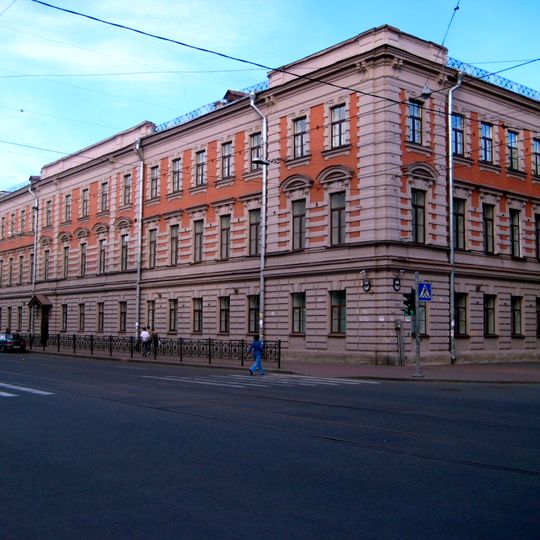 Gymnasium 24