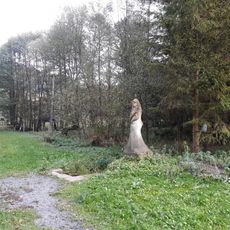 Socha severně od Nečtin u studánky U svaté Anny