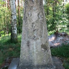 Pomník nejasného určení u hřbitova obce Kámen