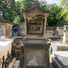 Grave of Brée