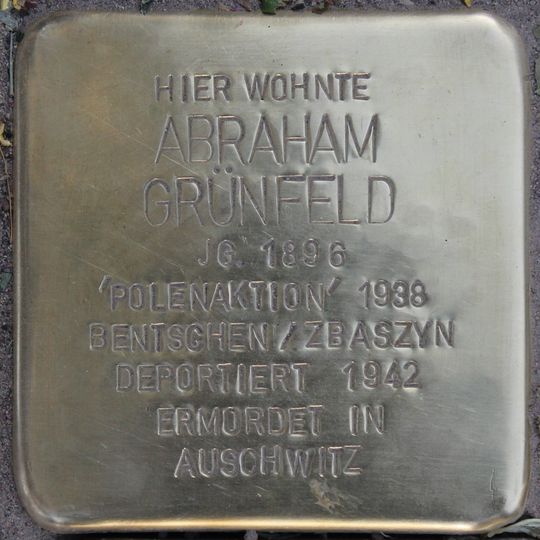 Stolperstein en memoria de Abraham Grünfeld