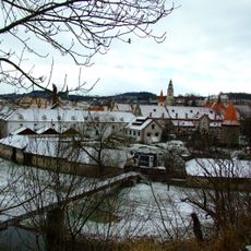 Lávka přes Vltavu u pivovaru v Českém Krumlově