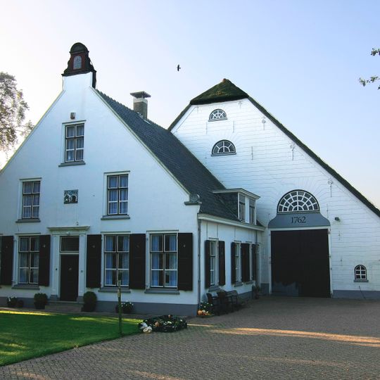 Dorpsstraat 79, Heinenoord