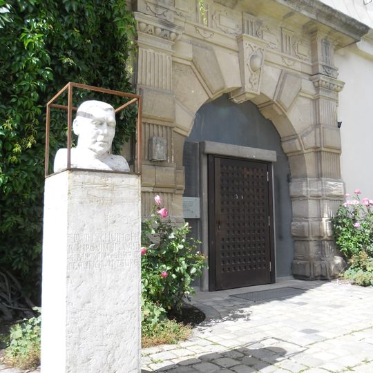 Busto di Erwin Schulhoff