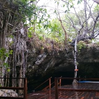 Cenote Nohoch Nah Chich