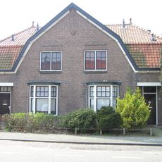 Blokje van twee geschakelde woningen