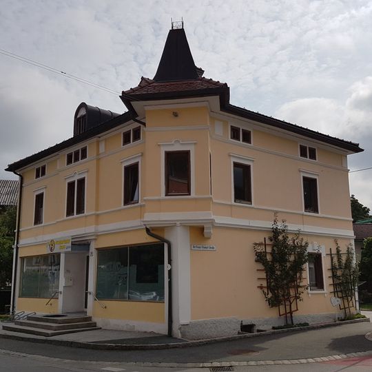 Villa Dorfstraße 18