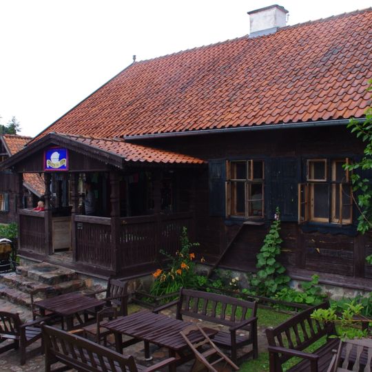 Chałupa z Dąbrów, obecnie Oberża pod Psem