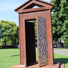 La porta delle Legge