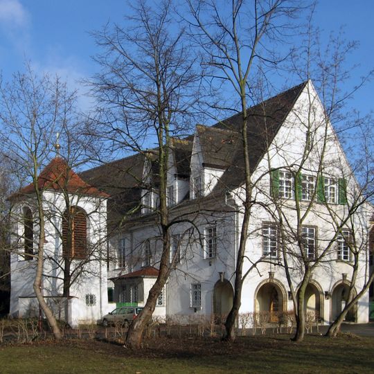 Kirchgemeindehaus Johannes-Weyrauch-Platz 2