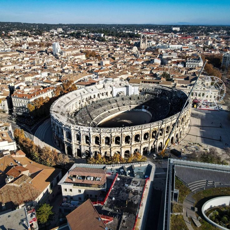 Nîmes