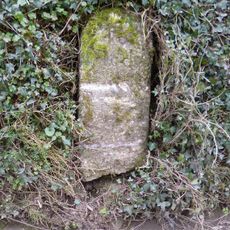 Milestone, Moreleigh, Place Barton Farm, S side of first fork in village