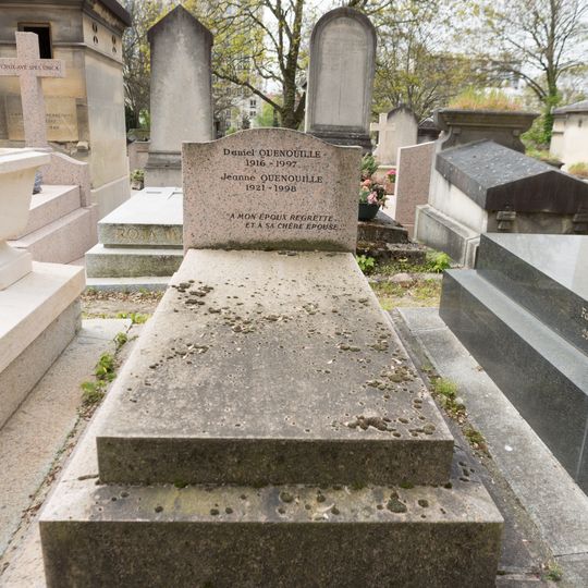 Grave of Quenouille