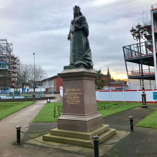 Statue of Queen Victoria