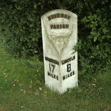 Milepost, Grantham Road, N of village