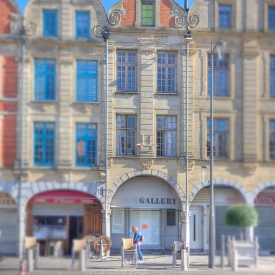 Immeuble, 31 place des Héros