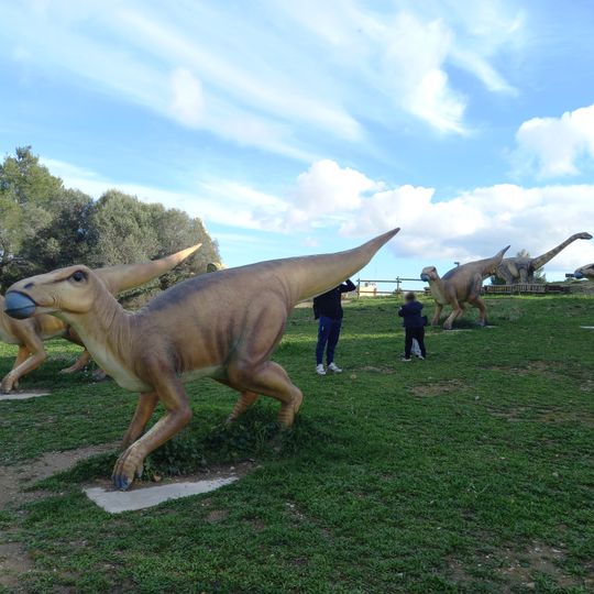 Work of art, sculpture