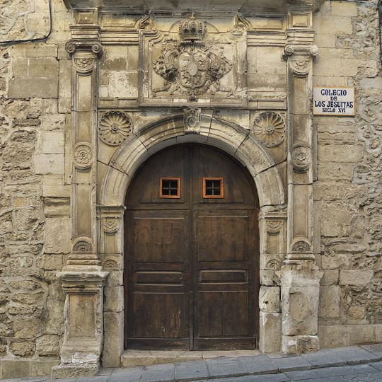 Portada del colegio de los Jesuitas
