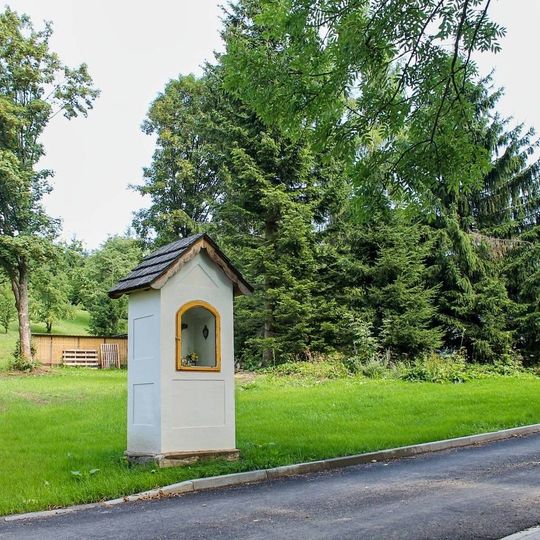 Kaplička ve Šléglově v osadě Kronfelzov