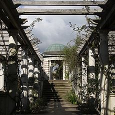 The Hill Garden and Pergola
