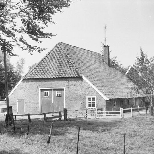 Den Haller farm