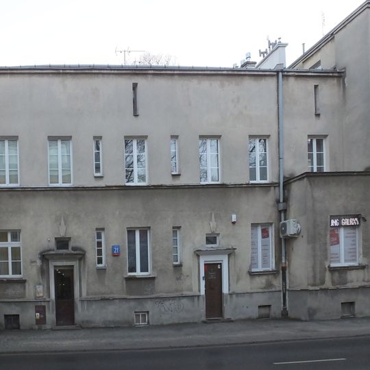 Dom przy ulicy Raszyńskiej 21