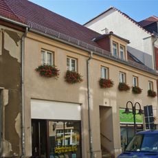 Wohnhaus in geschlossener Bebauung Hauptstraße 43