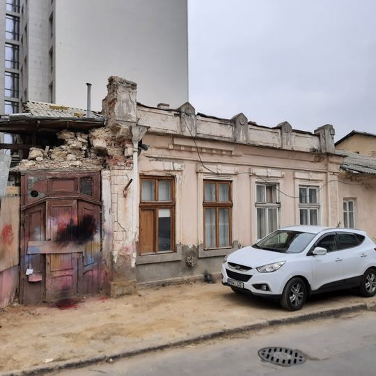 House, Teatrului, 5, Chișinău