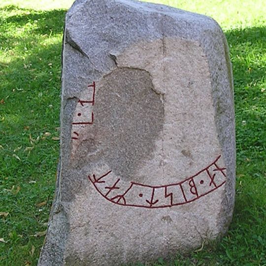 Södermanlands runinskrifter 275