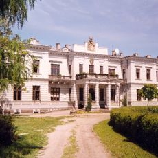 Pałac, Szkolna 2 w Szymanowie