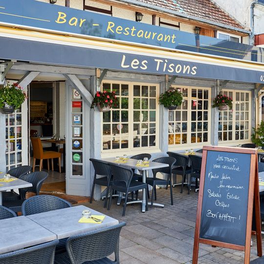 Les Tisons