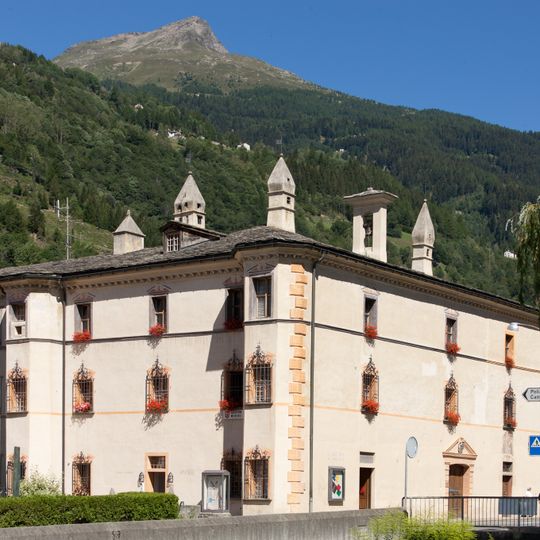 De Bassus Mengotti Palast