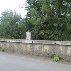 Kříž u Nové Cerekve na mostě