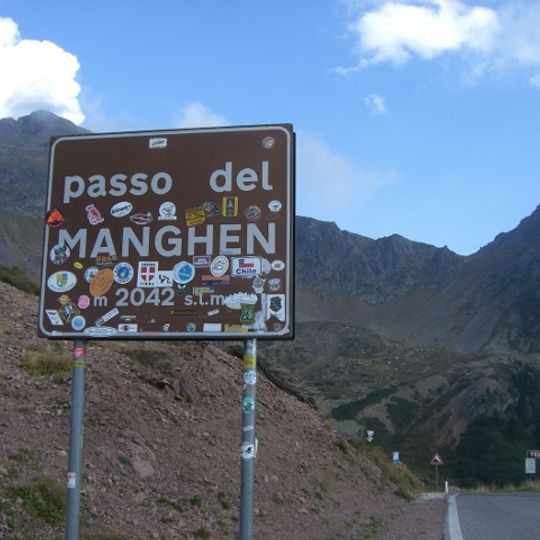 Manghen Pass