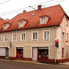 Wohn- und Geschäftshaus