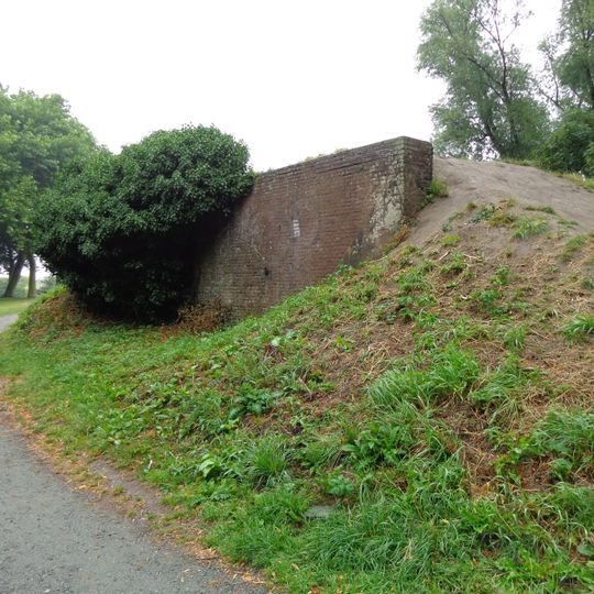 Bastion VI met remise G