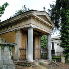 Cintorín sv. Rozálie, hrobka