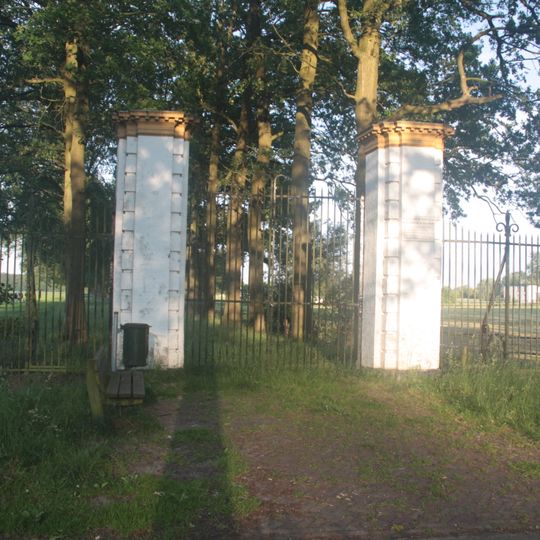 Inrijhek ridderhofstad Groenewoude