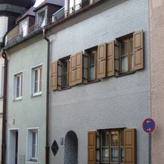 Zweigeschossiges Kleinhaus