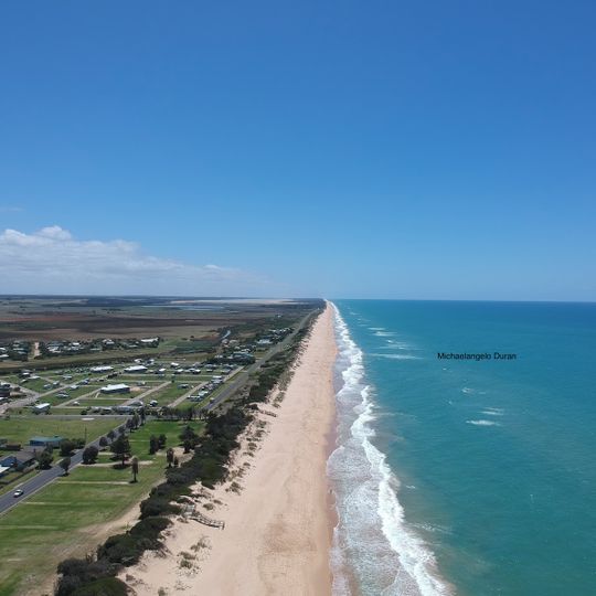 Ninety Mile Beach