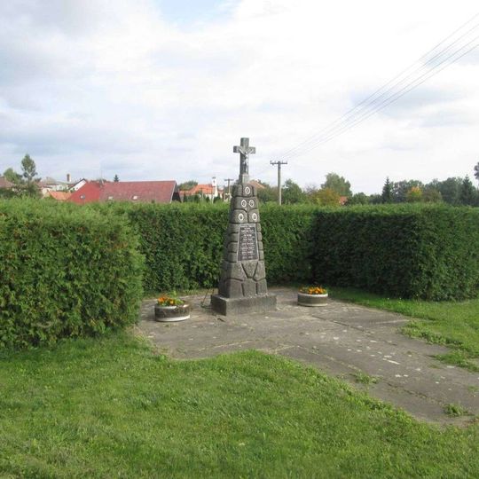Pomník padlým ve Zvíkově