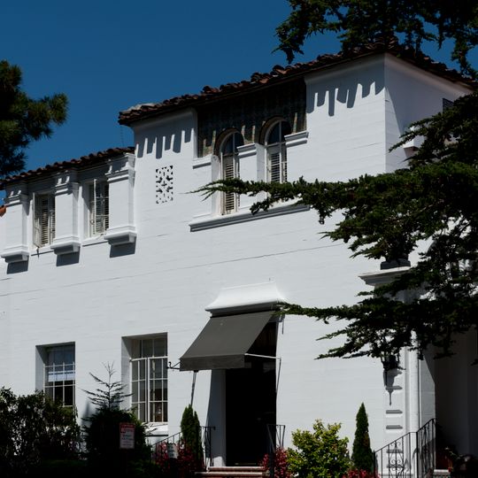 La Ribera Hotel