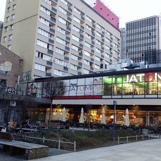 Grabiańskiego Square in Warsaw