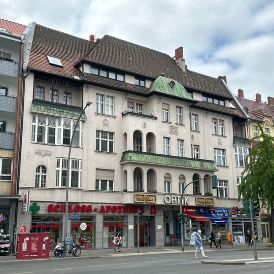 Wohn- und Geschäftshaus Berliner Straße 6