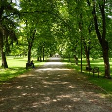 Biskupský kaštieľ, park