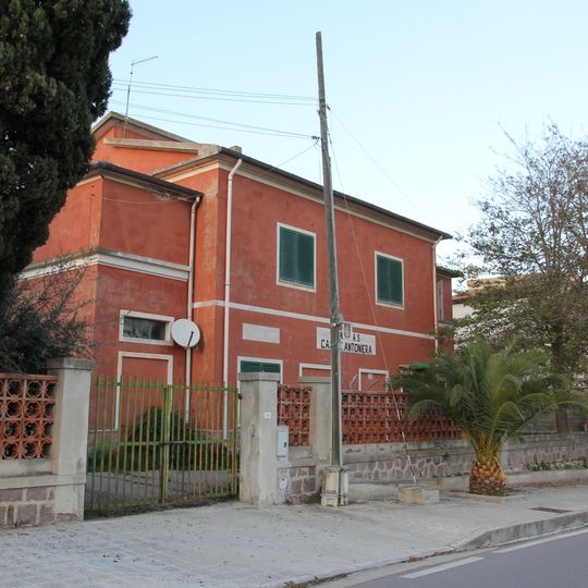 Casa cantoniera di Mores‎