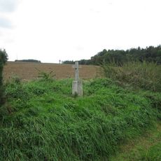 Kříž západně od Košetic u Líšťan