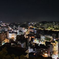 Changcheon Neighborhood Park